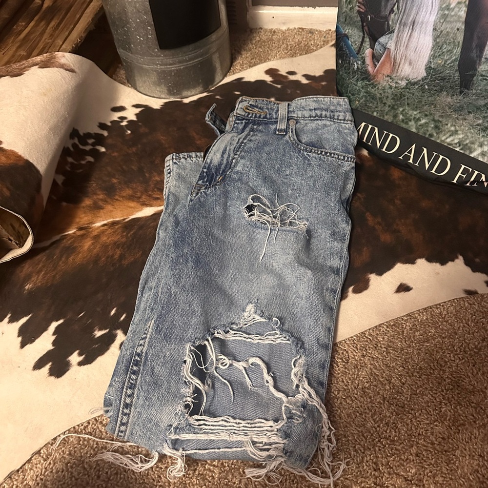 Hardly worn Aeropostale jeans.